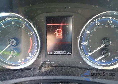 2017 Toyota Corolla Le z USA, uszkodzony, nr VIN 2T1BURHE8HC882831